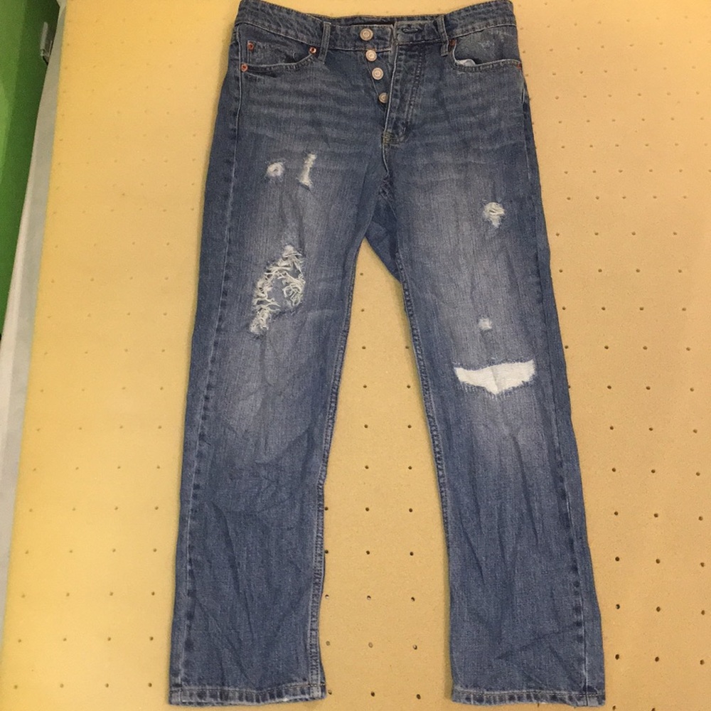 Aeropostale cheeky skinny crop jeans—size 6